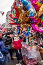 Children;Kids;People;Crowds;Balloons;Belleville;Chinese-New-Year;Kaleidos-images;La-parole-à-limage;Paris;Paris-19;Paris-XIX;Sellers;Street-Vendors;Tarek-Charara